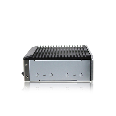 Przemysłowy mini PC bez wentylatora na szynę DIN Windows 10/11 8 GB z 3 X LAN