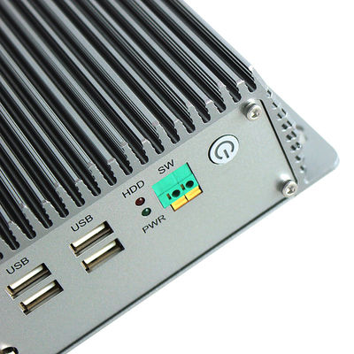 Wytrzymały mały komputer przemysłowy LAN 4 COM 8 USB RS232 RS485 8. CPU 2